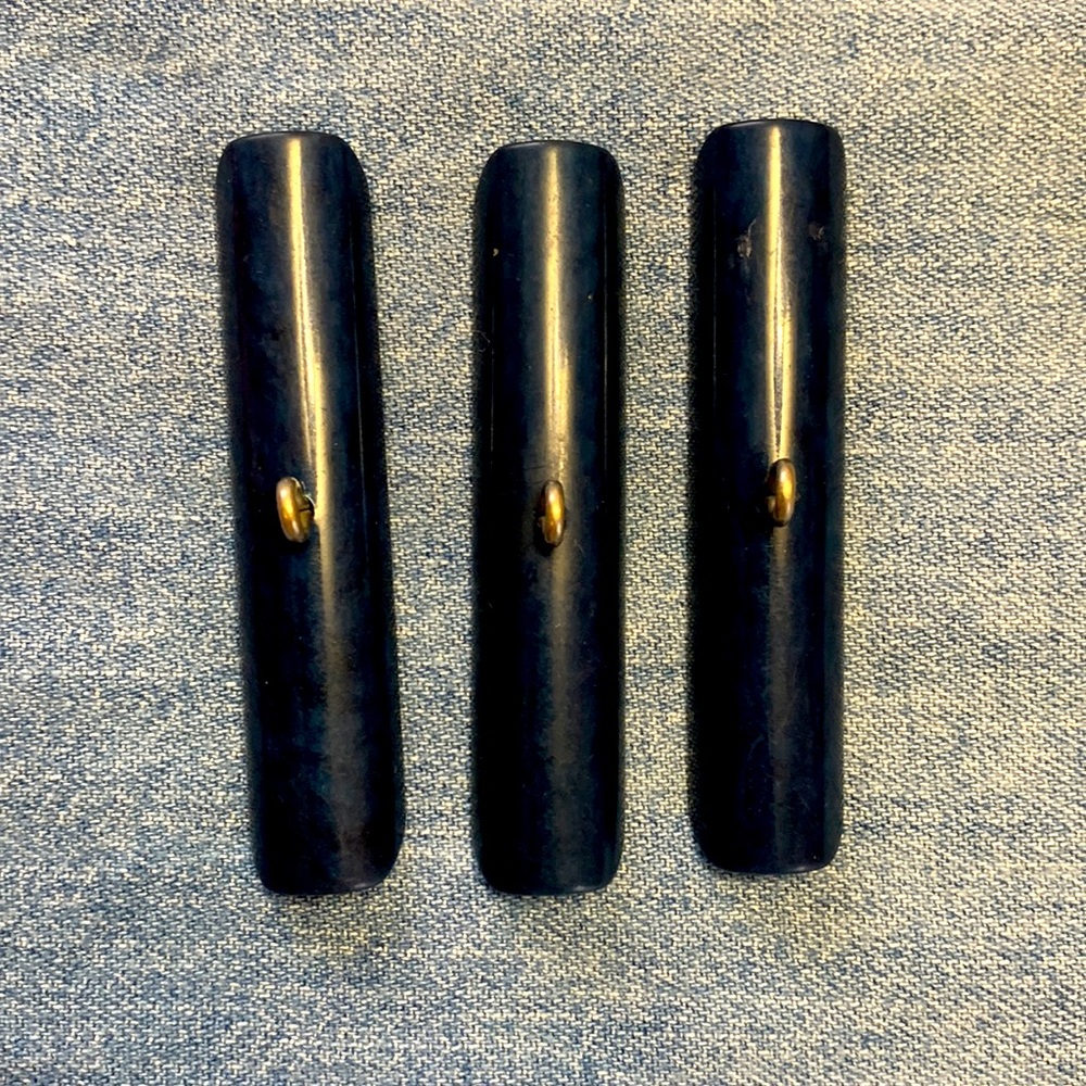 Vintage set of (assumed) bakelite bar buttons.34 to the lot. - Picture 3 of 7